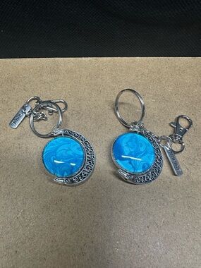 Silver Crescent Turquoise Swirl Fidget Keychain - Inspire Tag